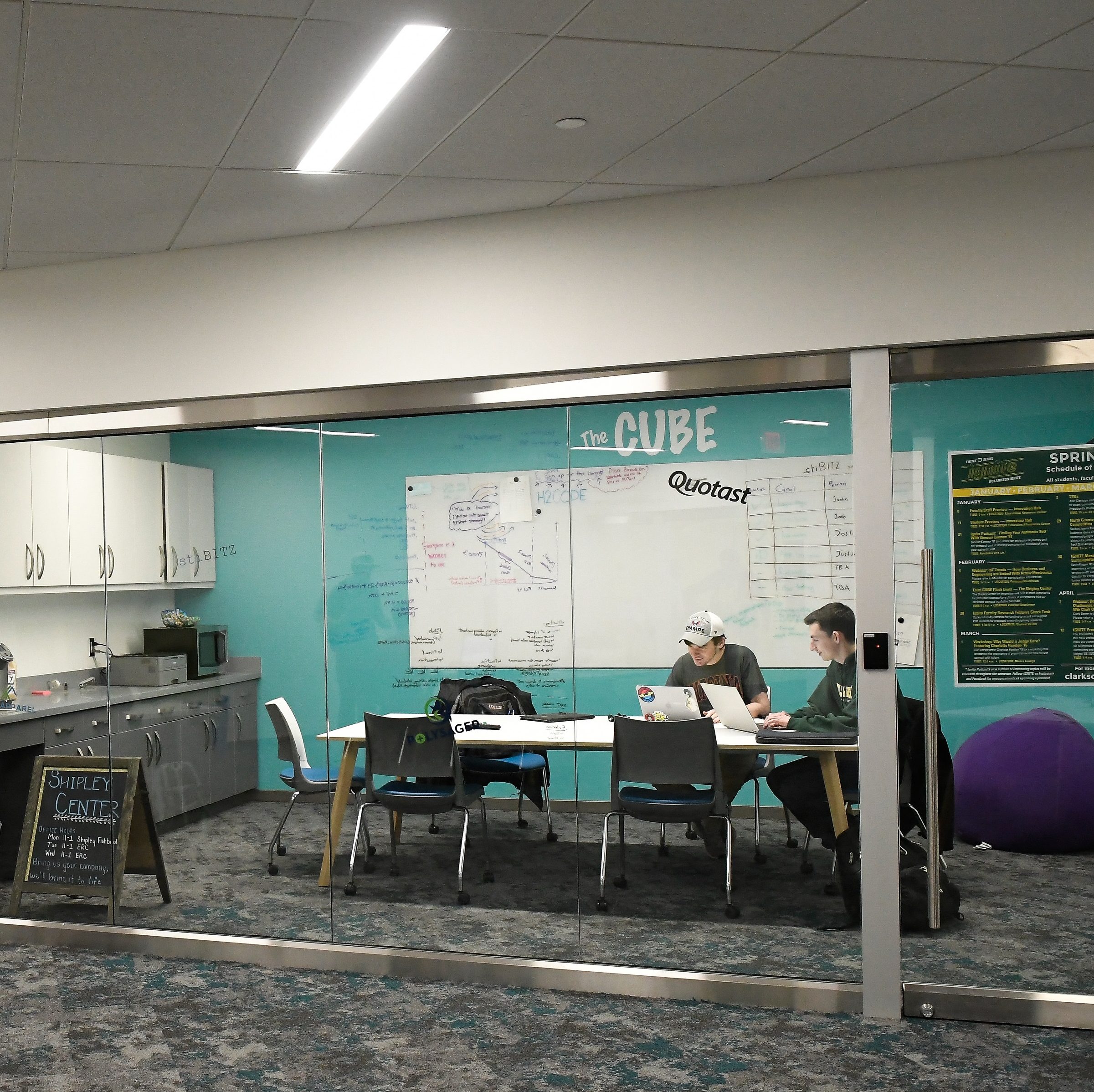 Student entrepreneurs use the CUBE in the Innovation Hub on campus.