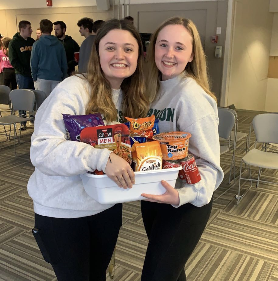 Cassidy and Emma, first-year students at Clarkson University win roommate trivia.
